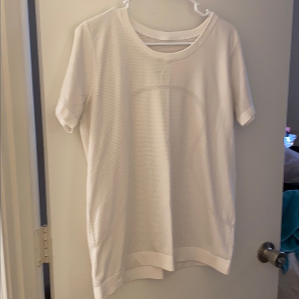lulu Swiftly Relaxed Short Sleeve